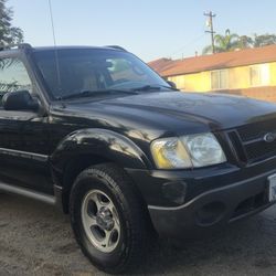 2004 Ford Explorer Sport Trac