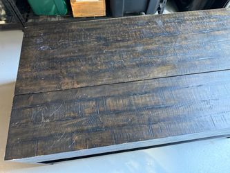 Coffee table w/ lift top