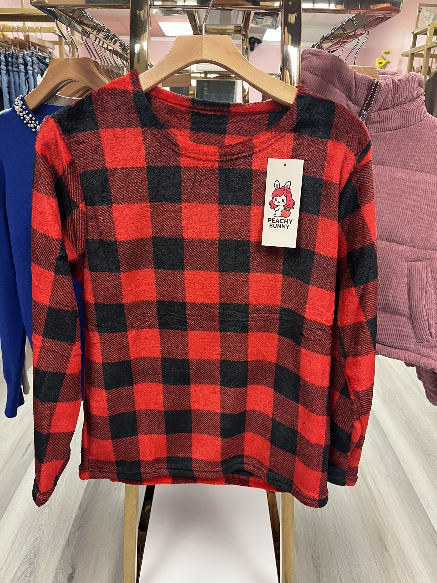 Cozy Cabin Buffalo Plaid Fleece Top – Red/Black