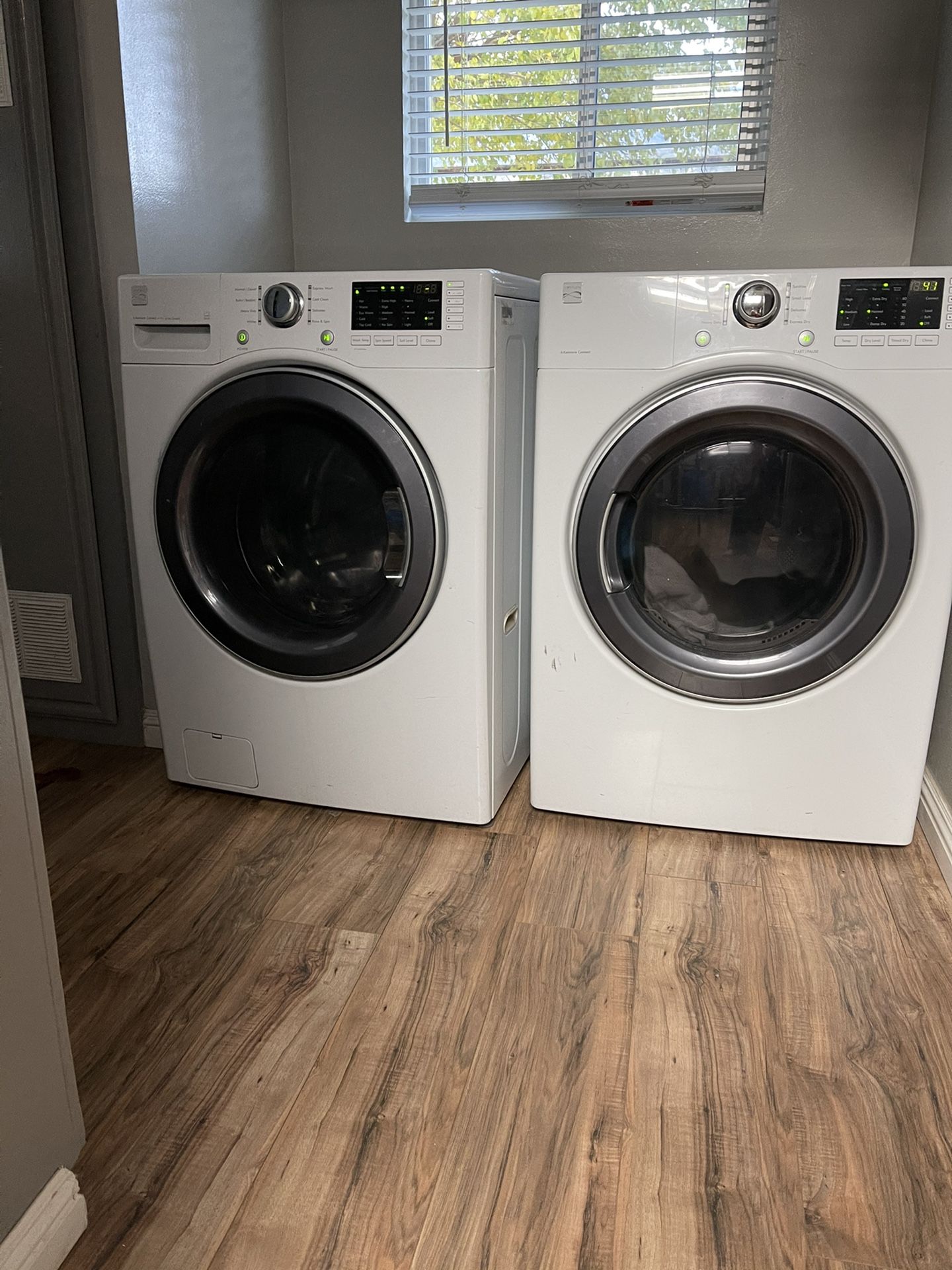 Kenmore Washer And Electric Dryer Set