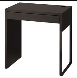 IKIA STUDENTS DESk  ,BLACK, BROWN  $35.00 