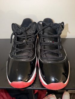 Air Jordan 11 Low Bred Sneakers