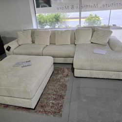 [OM] 🟪 Only $45 initial then take it home 🏡 Brand New  Lindyn 3 Piece Sectional With Chaise