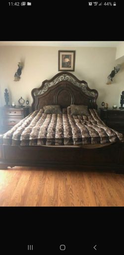 CA King mattress and Frame (with nightstand and dresser)