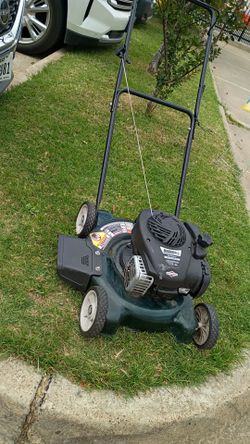 2025 mower bolens 450   great  condition