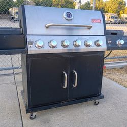 Outdoor Gourmet Classic 6 Burner Gas Grill