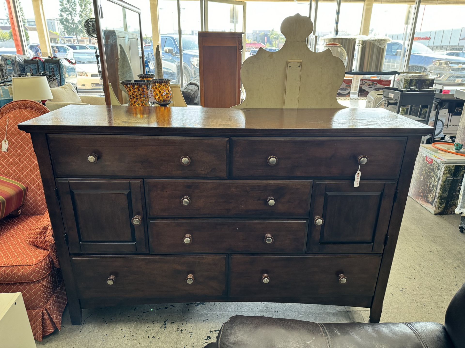 6 Drawer Dresser With Cabinet Storage 