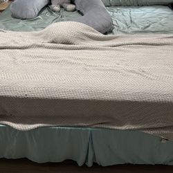 Free King Size Mattress And Bed Frame