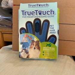 True Touch 5 Finger Deshedding Glove