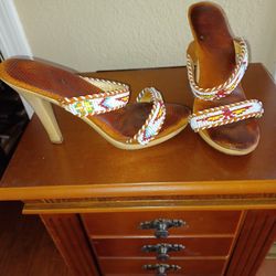 New Ladies Indian beaded Eaglebird Heels. Red yellow white Beads Size 6B. $10.