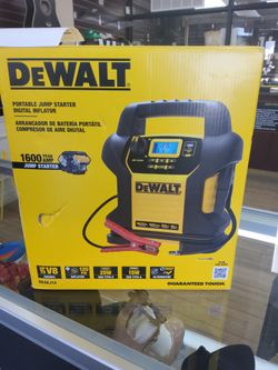 Dewalt Portable Charger Car Jumper And Inflator 