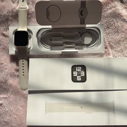 Apple Watch SE 2 (2022)