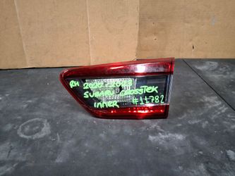 2020-2021-2022-2023 SUBARU CROSSTEK RIGHT SIDE INNER LIGHT OEM USED #11782