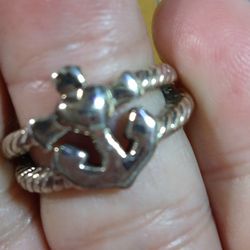 STERLING ANCHOR RING WITH AN EMBELLISHED HEART, ABOVE ANCHOR. SIZE 6