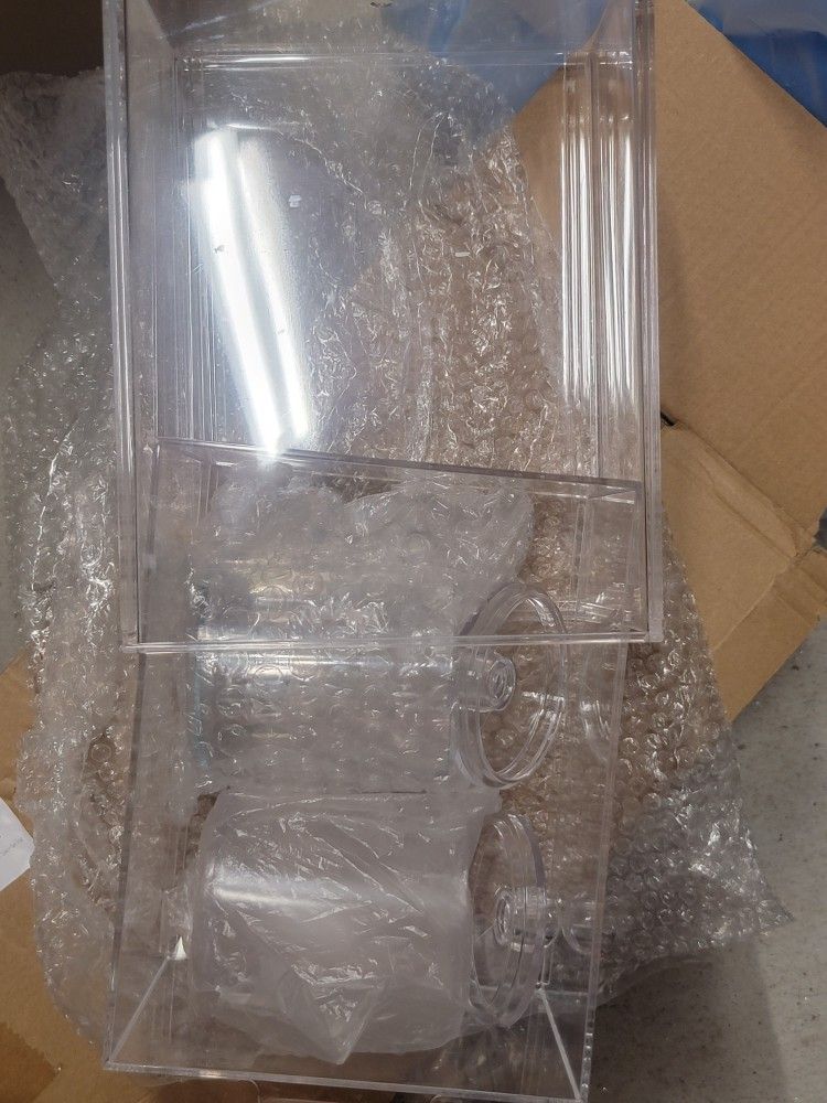3 Pack Storage Boxes With 4 Cylinder Cups With Lids
