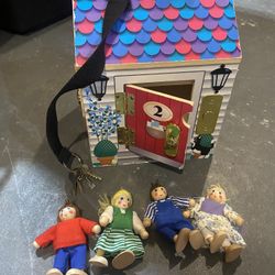 Melissa & Doug Lock And Key Doll House