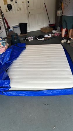 IKEA HASVÅG Queen Mattress