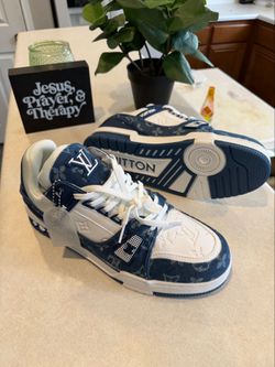 Lv trainers blue and white