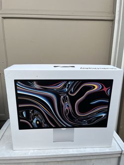 Apple Studio Display - 27 inch 5K Retina Display