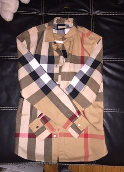 Long Sleeve Burberry Shirt (L)