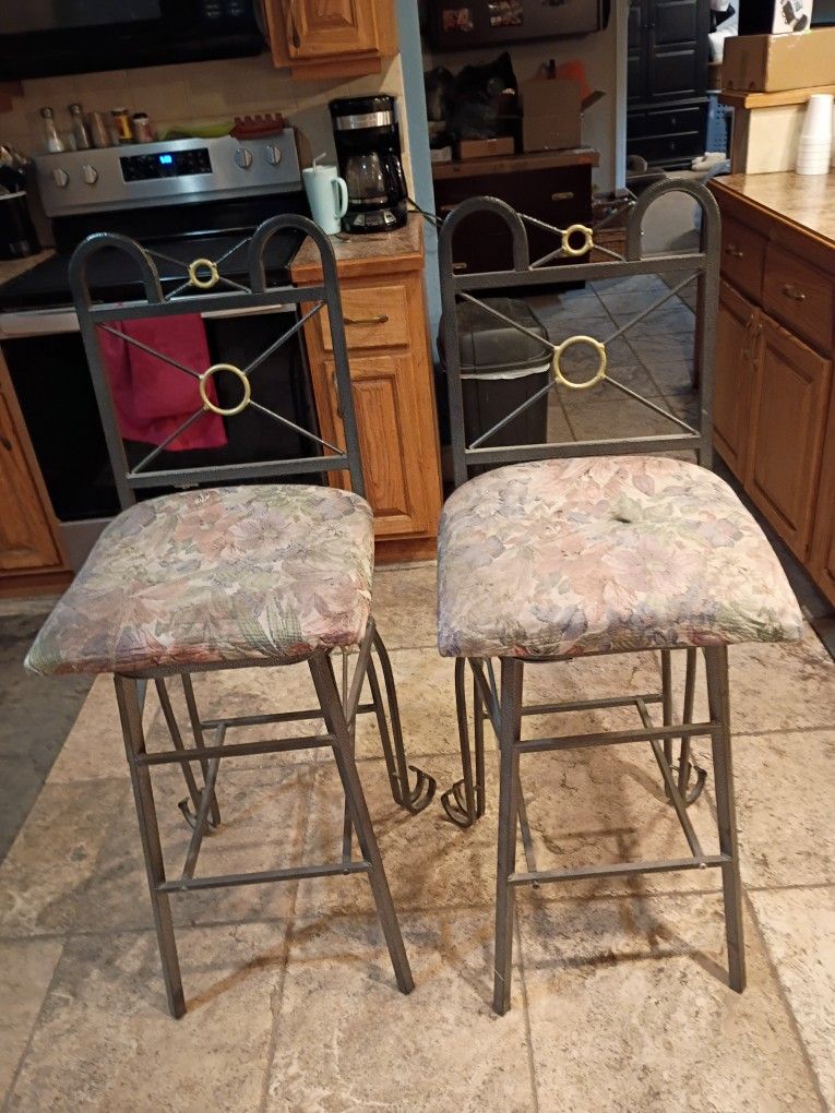 Set Of 2 Metal Bar Stools With Floral Cushions