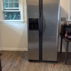 Refrigerator For Sale