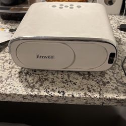 Projector Native HD With 4K Support