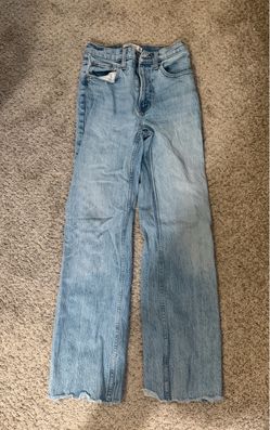 ABERCROMBIE HIGH RISE JEANS SIZE 24