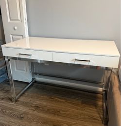City Furniture Modern Desk / Vanity