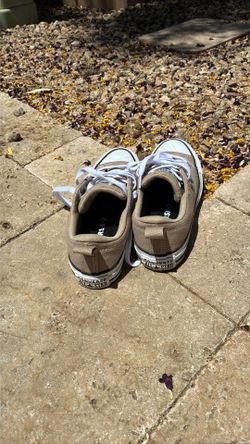 Canvas converse sneakers 4.5