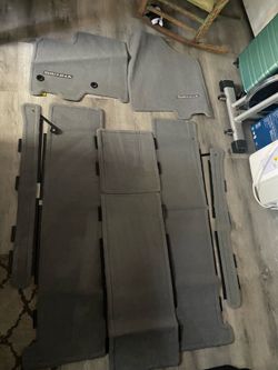 Toyota Sienna 8pc set carpet floor  mats light gray