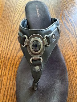 G.H. Bass Black Sandals Women’s size 9.5
