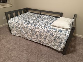 Twin Bed Frame & Mattress