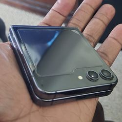 Samsung Galaxy Flip 5 512 Gig