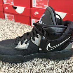 Nike Kyries