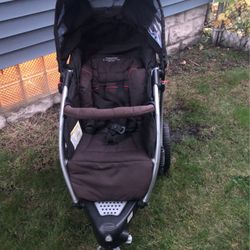 Three Wheel Stroller 