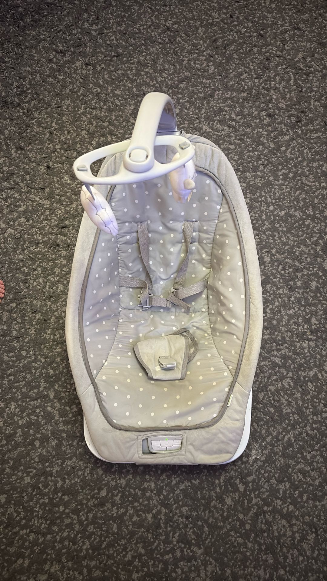 Vibrating Baby Rocker With Mobile