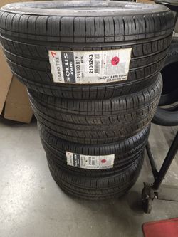 Set Of 4 Kumho Solus 255/60R17 Tires