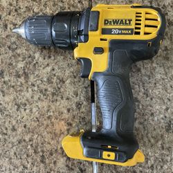 DCD780 20V MAX Lithium Ion Compact Drill / Driver