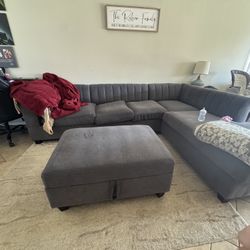 Sectional Couch (2 Piece) 