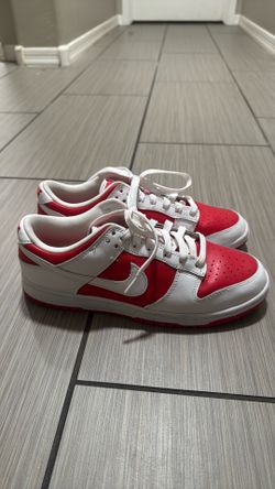 Nike Dunk Low Championship Red M 9.5