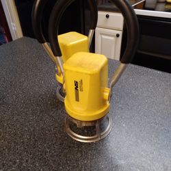 RAILROAD LANTERNS. 6 VOLT BATTERY OPERATED.  40 EACH.  OBO