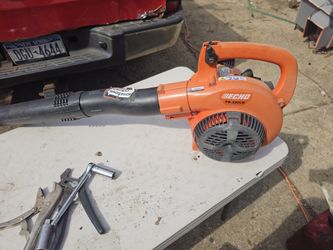 Price is firm echo gas powered leaf blower