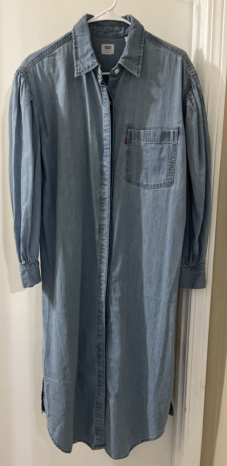 LEVIS WOMANS DENIM DRESS (med) New