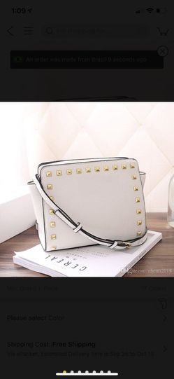 Cute cross body with logo