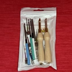 ( NEW ) Adjustable Punch Needle Kits, 12pcs Wooden Handle Embroidery Pens for DIY Craft Stitching Applique Embellishment ( Lower Price ) 