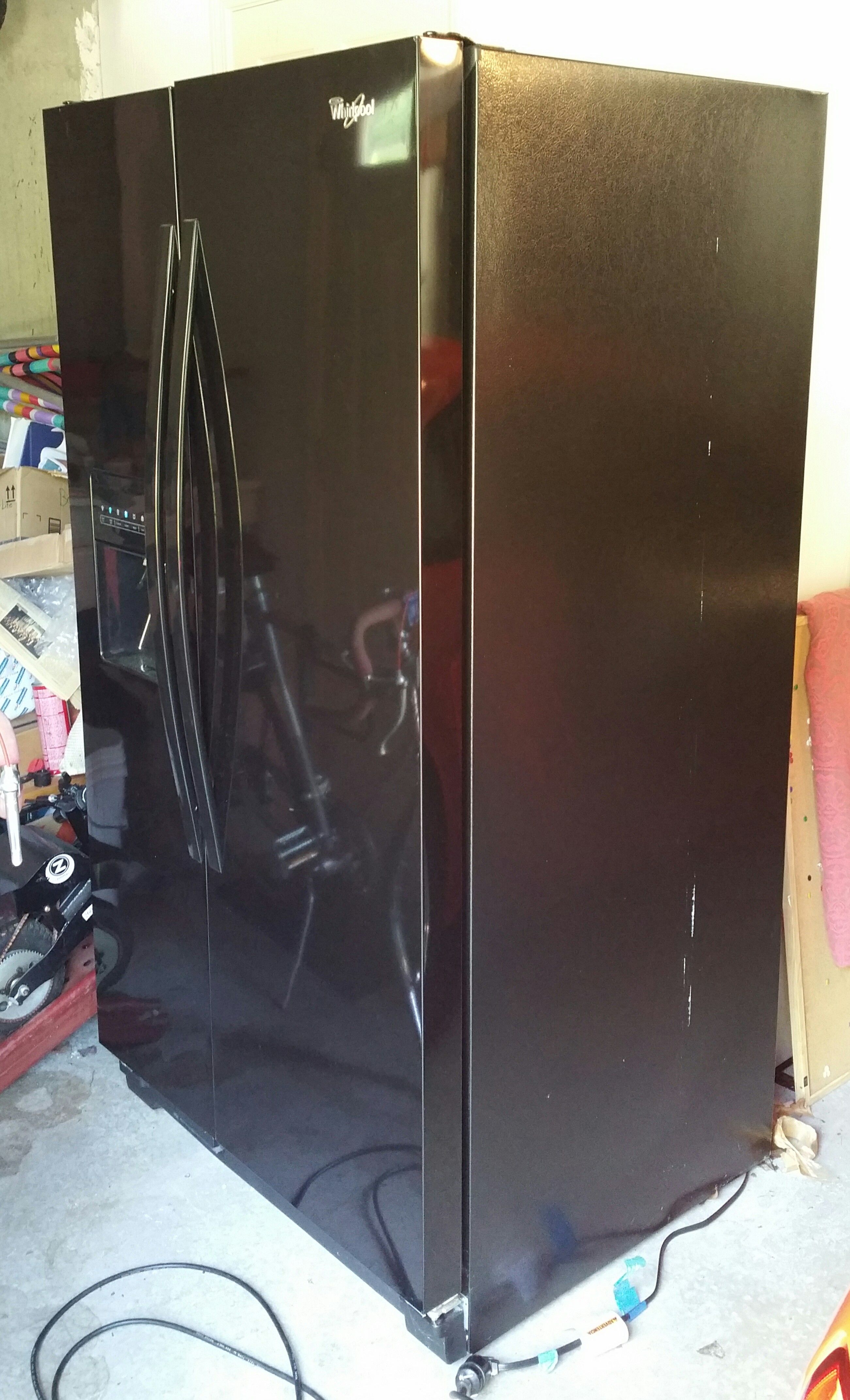 Whirlpool High-Gloss Black Side-by-Side Refrigerator with Water & Ice