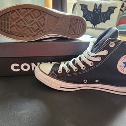 Converse High Tops – Black – Women’s 9.5 / Men’s 7.5 – Like New
