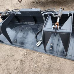 Skid steer grapple bucket