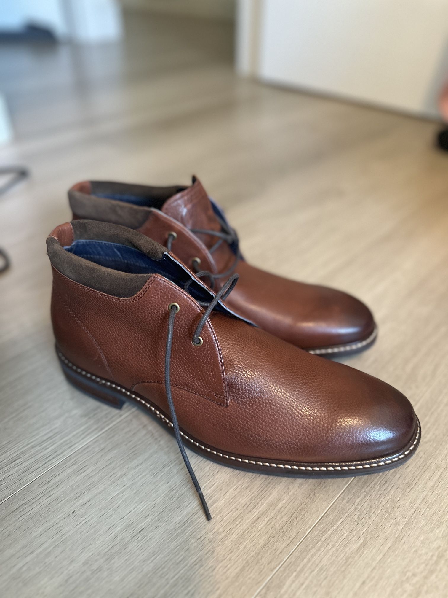 Cole Hann Grand OS Boots Size 9